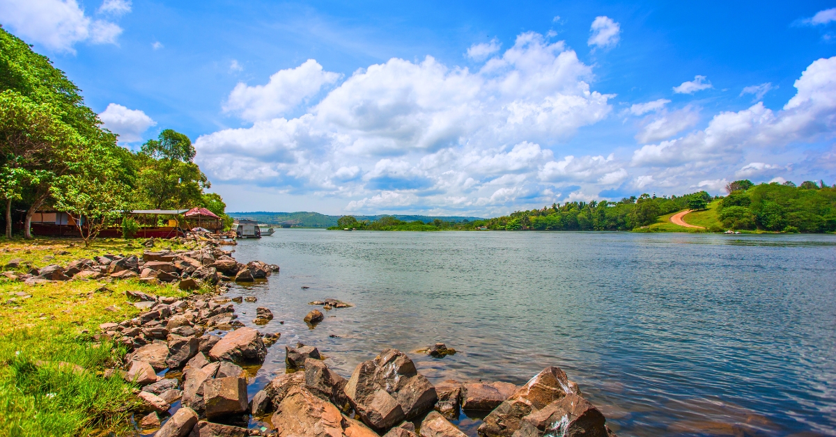 River-Nile-leaving-Lake-Victoria-at-Jinja-Uganda